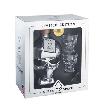Vodka Outer Space Alien Head Chrome Edition Gift Set 0.7L