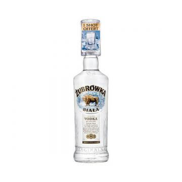 Zubrowka Biala Vodka Gift Set 0.7L Zubrowka Biala Vodka Gift Set 0.7L