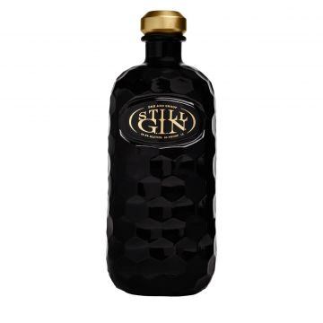 Still g.i.n. by dre and snoop  1000 ml