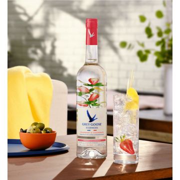 Grey Goose Essences Strawberry & Lemongrass Vodka 1L