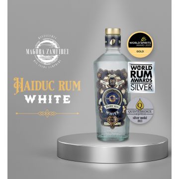 Magura Zamfirei Haiduc Premium Hand Crafted White Rom 0.7L